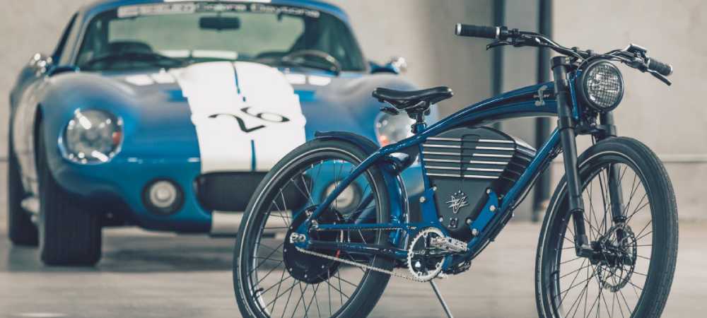 Bicicleta eléctrica inspirada en el deportivo Shelby Cobra